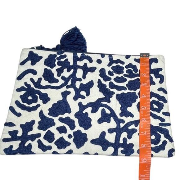 Two’s Company Blue White Cotton Tassel Pouch Bag Embroidered 11.5x8 - Picture 5 of 7